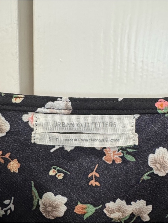 Urban Outfitters Andorra Floral Ruffle Hem Dress - Picture 4 of 5